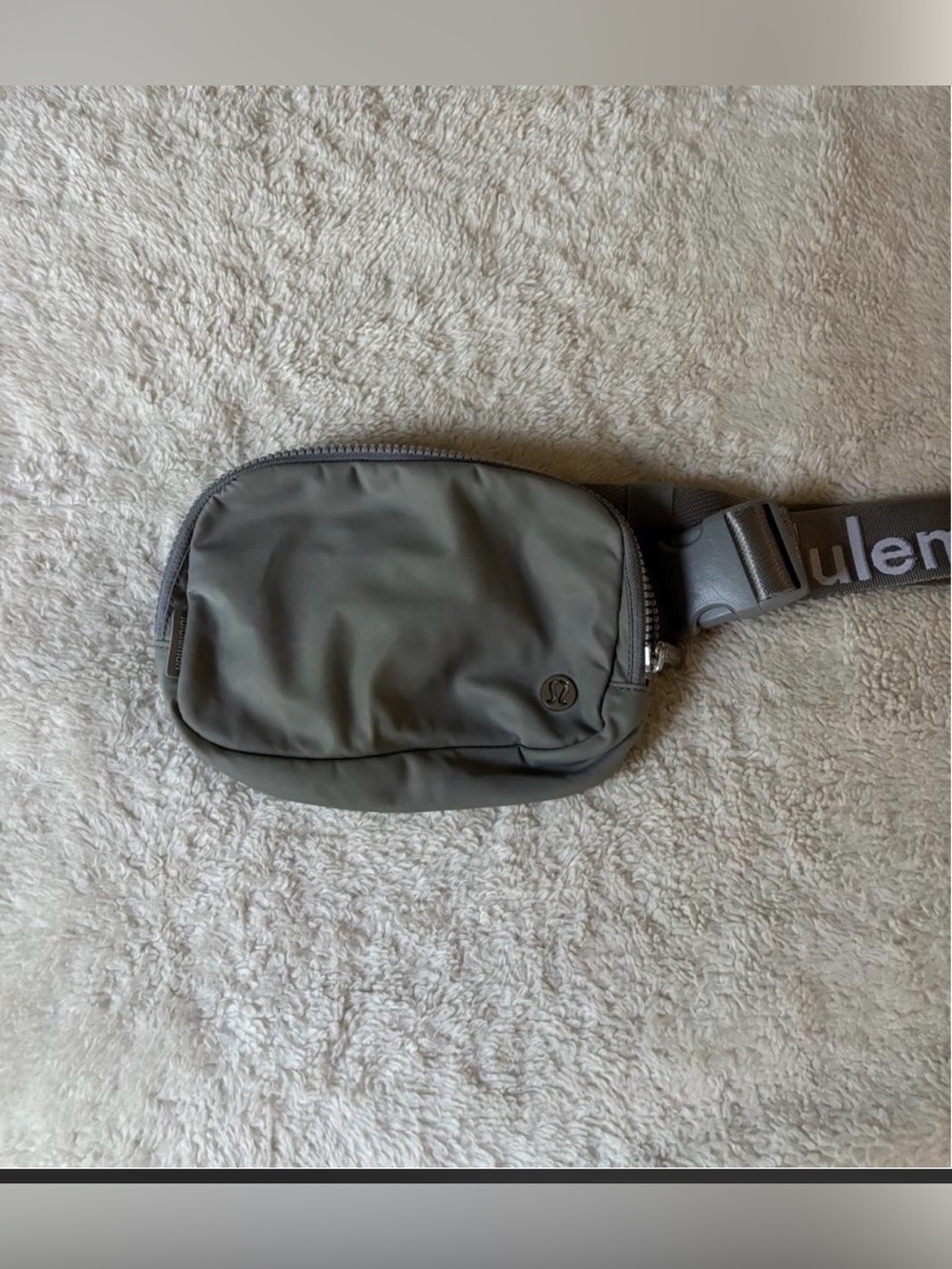 lululemon athletica Olive Gray Waist Pack with Logo Strap
